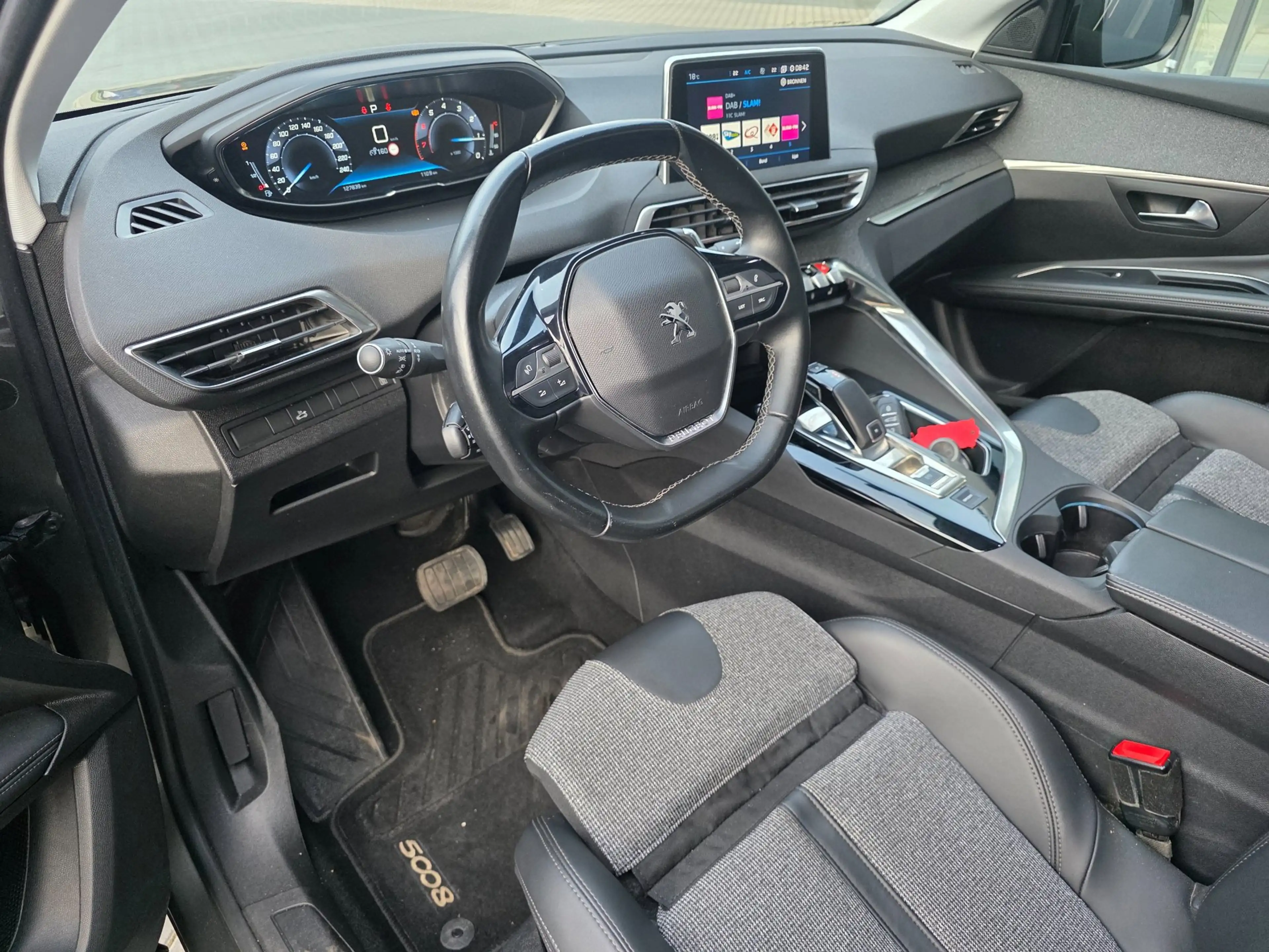 Peugeot 5008 1.2 PureTech Premium Allure | PANO | STOELVERWARMI — photo 6