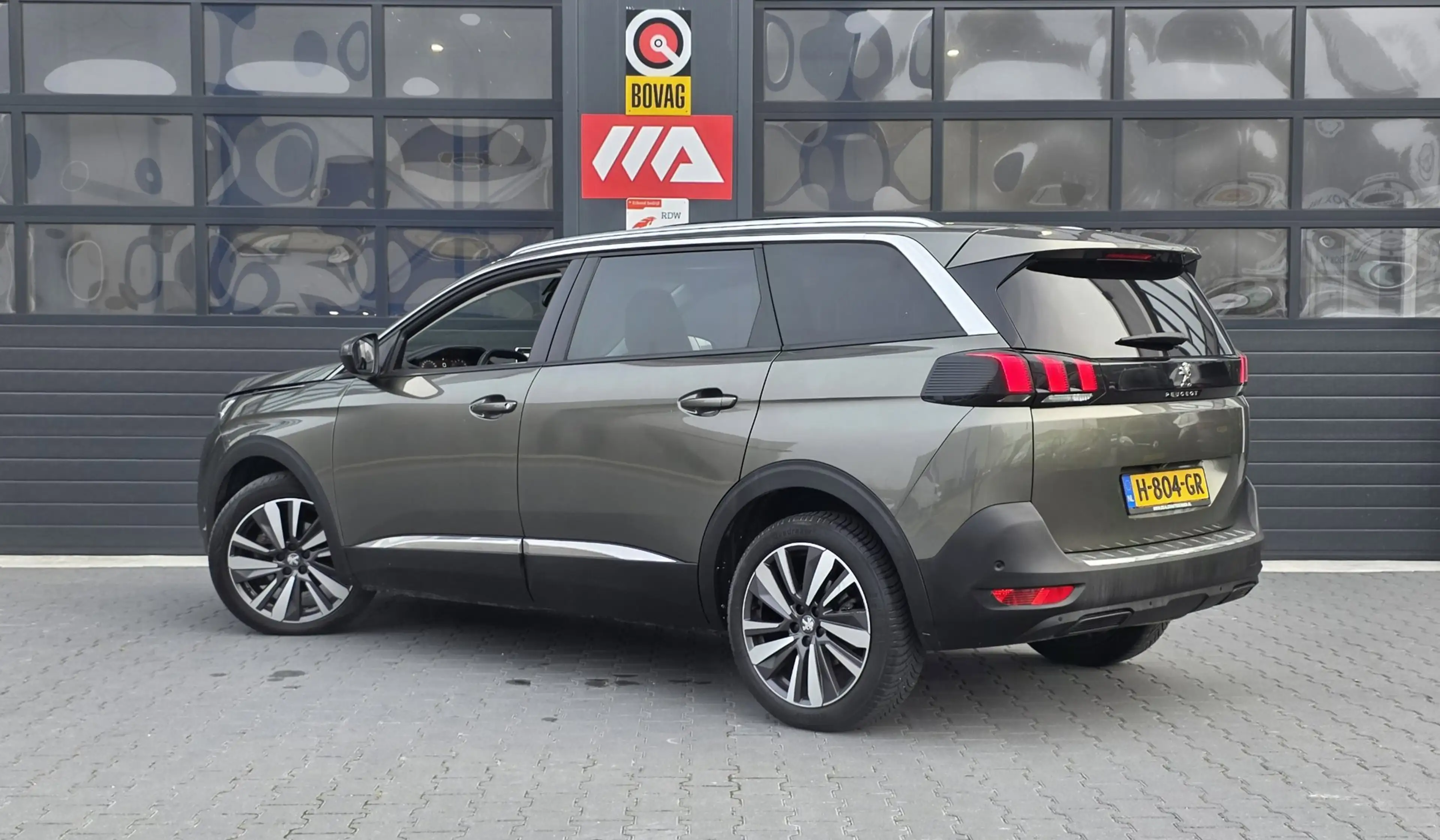 Peugeot 5008 1.2 PureTech Premium Allure | PANO | STOELVERWARMI — photo 13