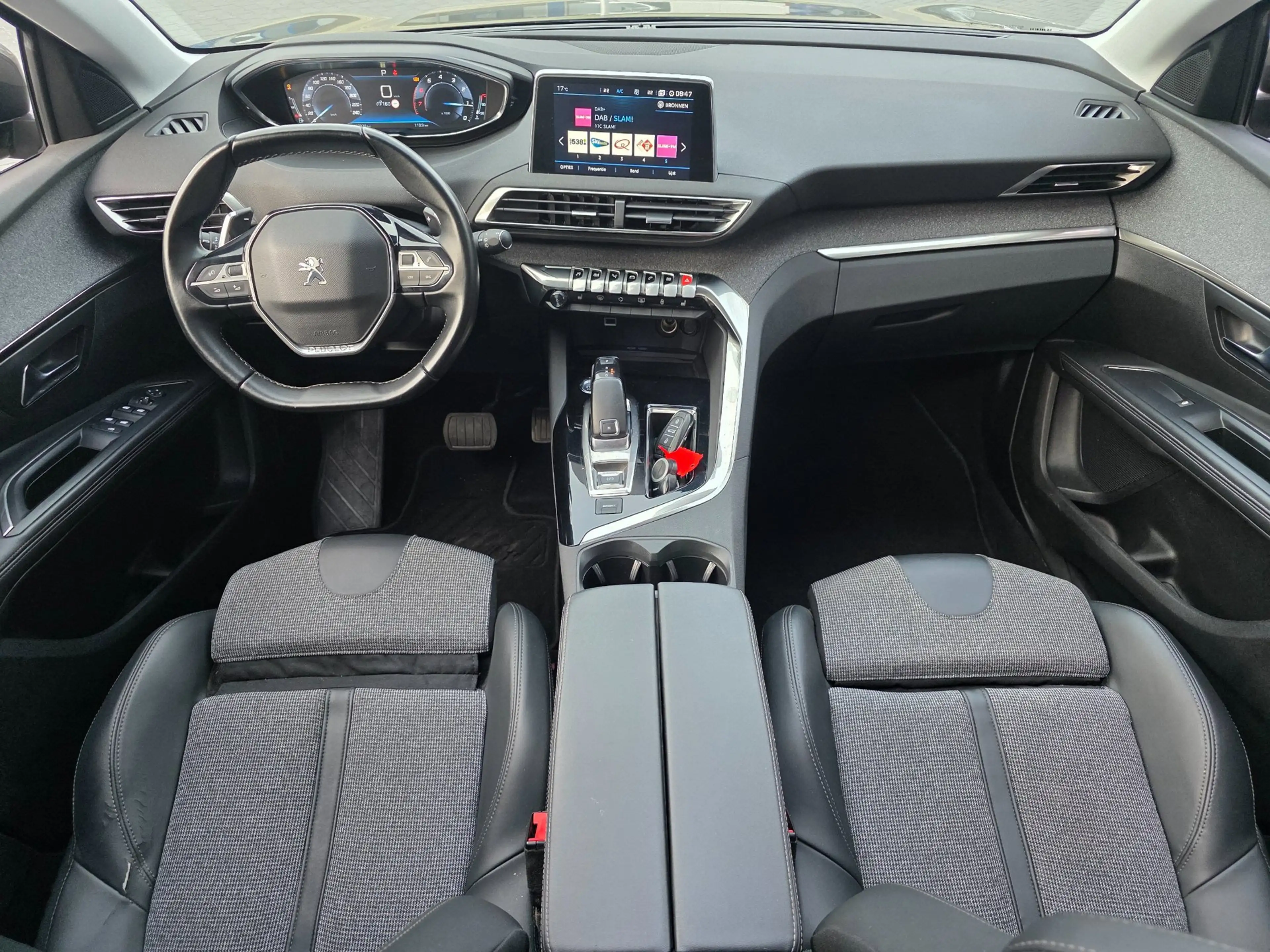 Peugeot 5008 1.2 PureTech Premium Allure | PANO | STOELVERWARMI — photo 3