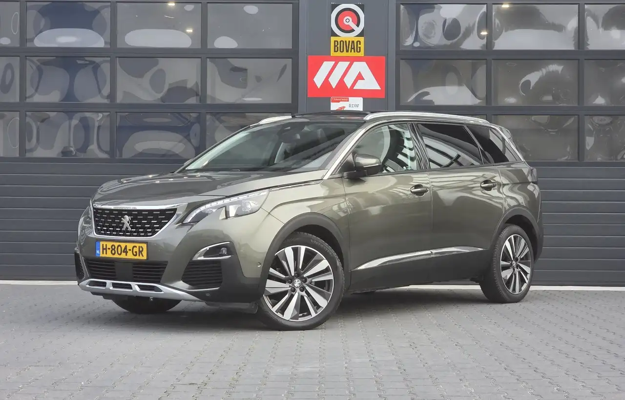 Peugeot 5008 1.2 PureTech Premium Allure PANO STOELVERWARMI