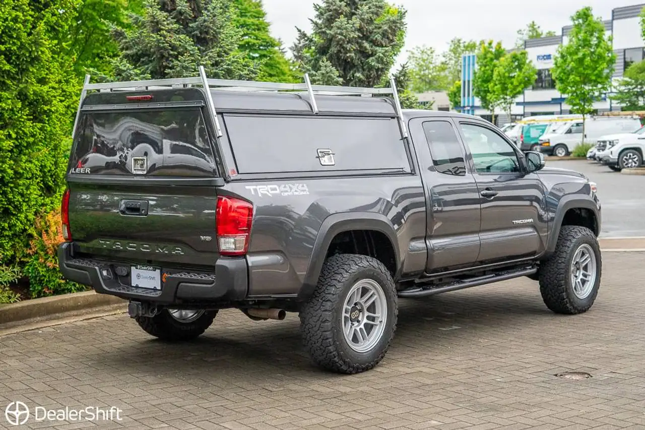 Toyota Tacoma fotografie Toyota Tacoma