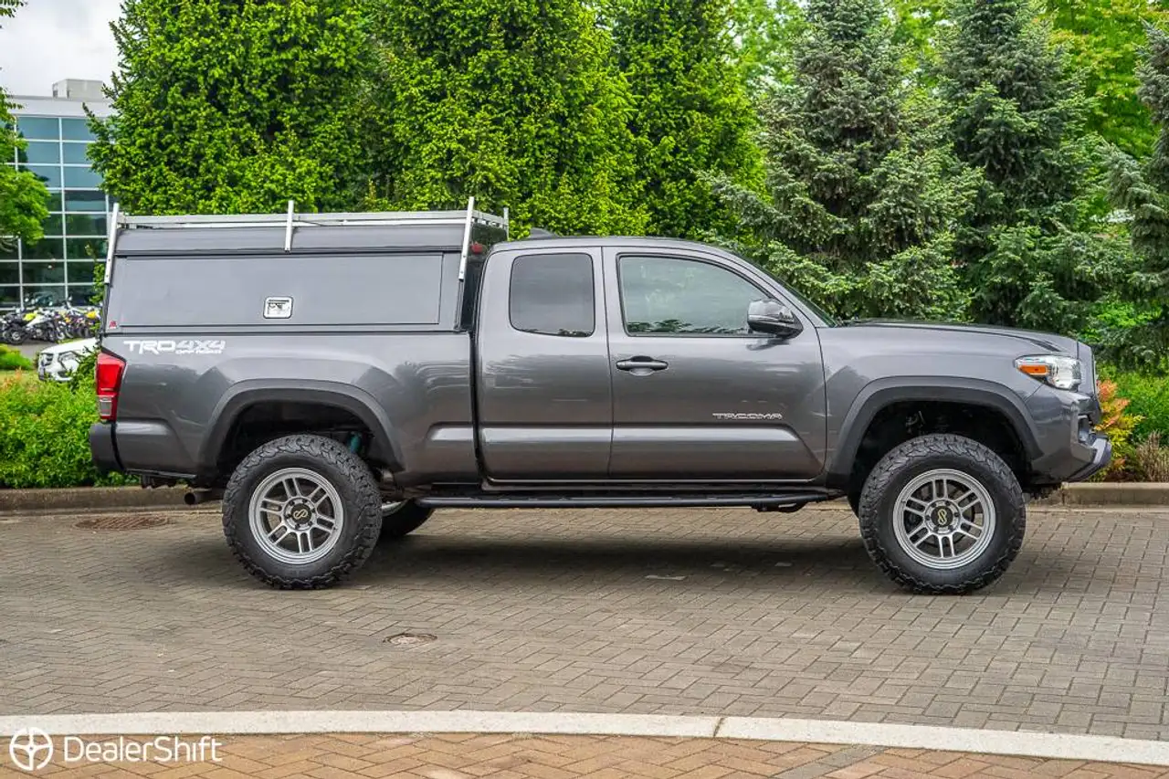 Toyota Tacoma fotografie Toyota Tacoma