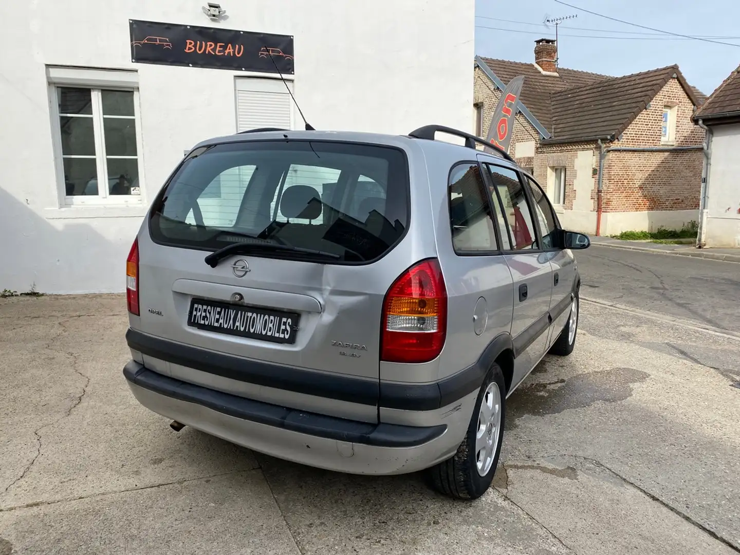 Opel Zafira 1.8 16S ELEGANCE 1ERE MAIN Grau - 2
