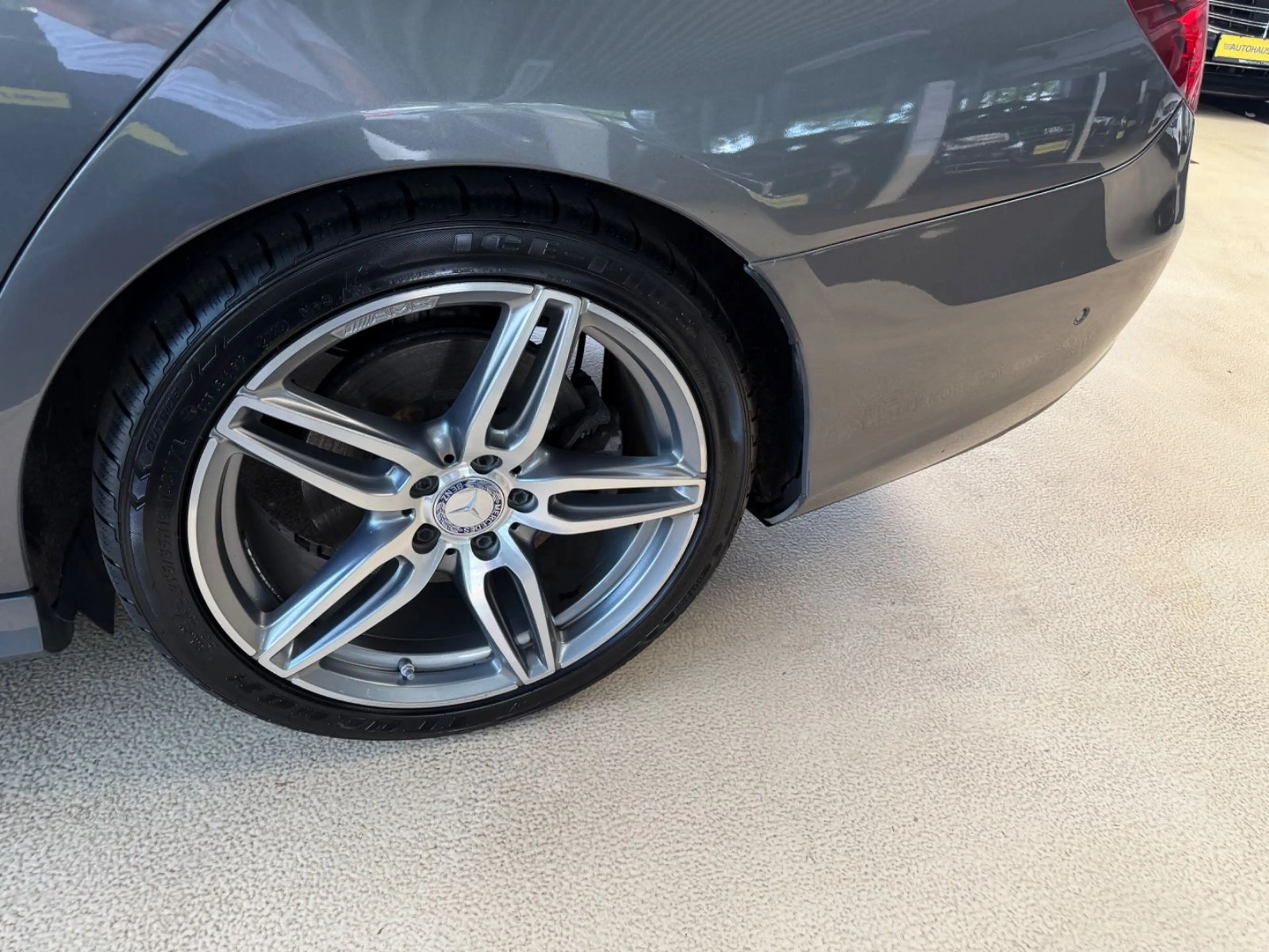Mercedes-Benz E 350 E Limousine*AMG-Line* Digitaltacho — photo 13