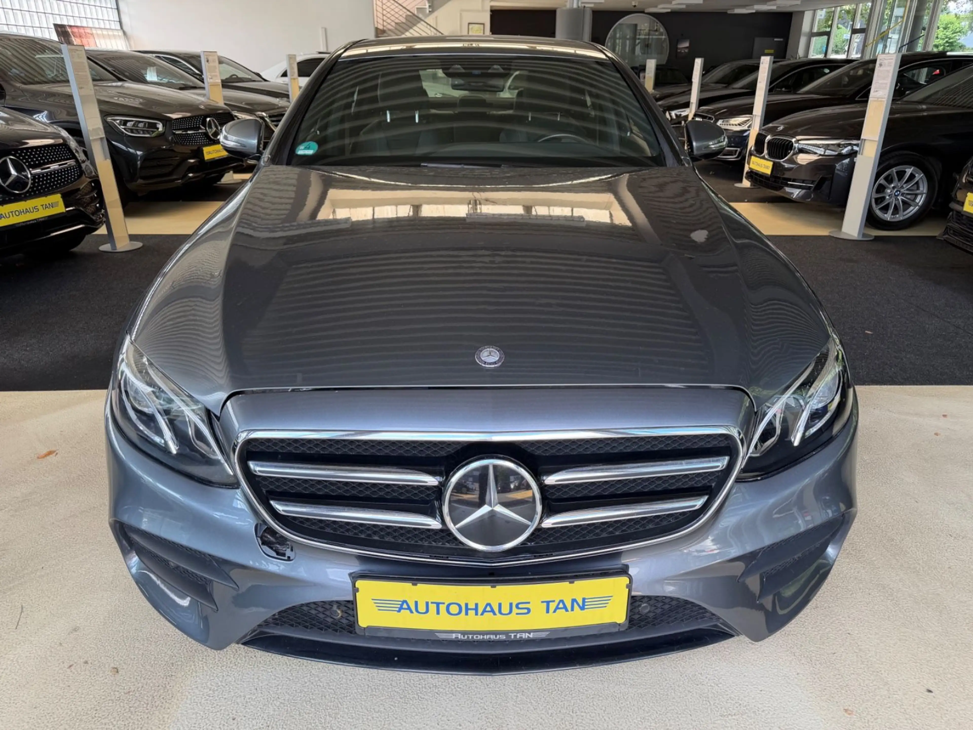 Mercedes-Benz E 350 E Limousine*AMG-Line* Digitaltacho — photo 8