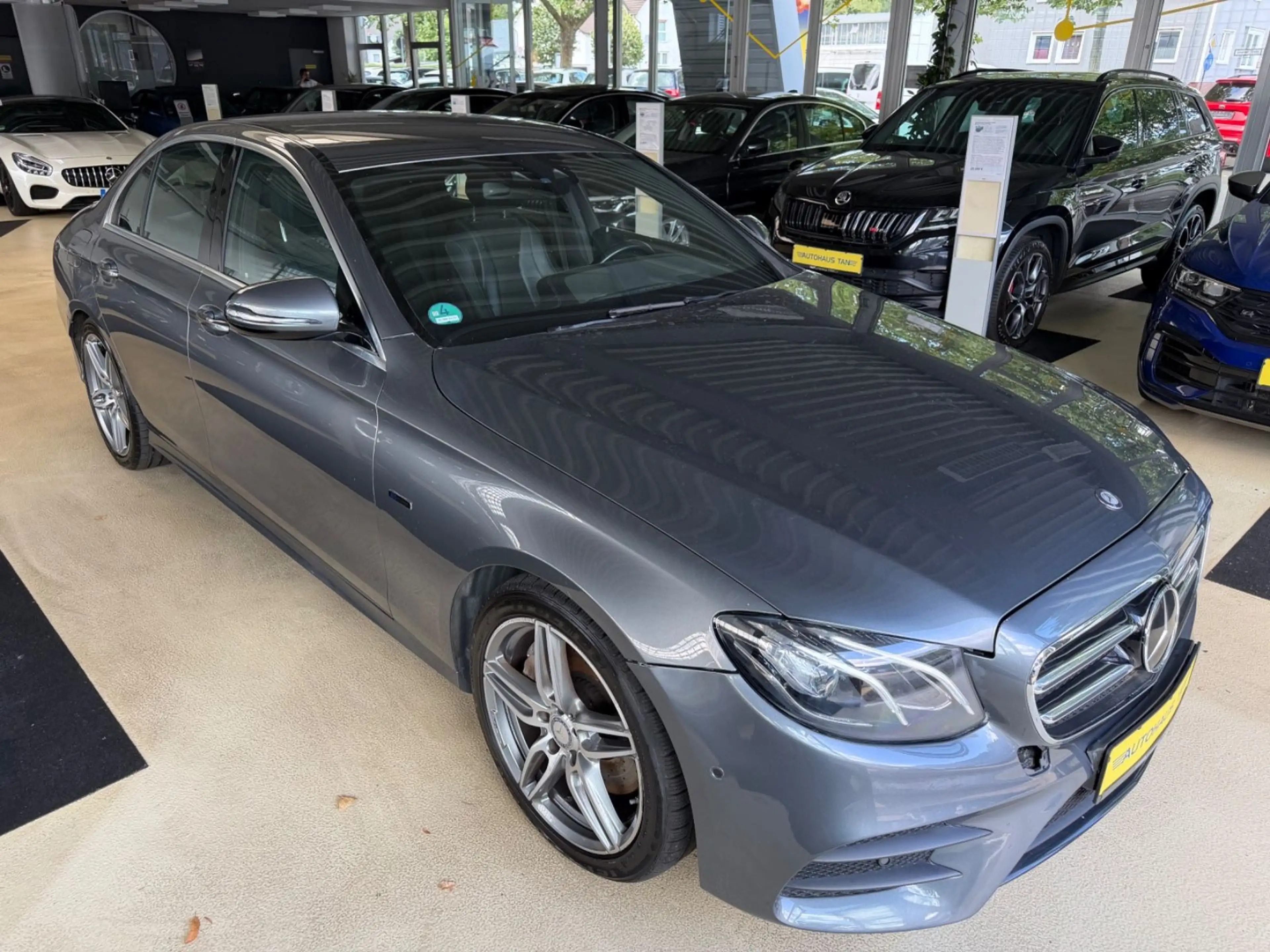 Mercedes-Benz E 350 E Limousine*AMG-Line* Digitaltacho — photo 11