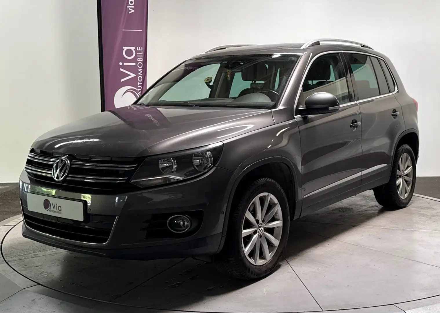Volkswagen Tiguan 2.0 TDI 150 FAP BlueMotion Technology Serie Specia Gris - 1
