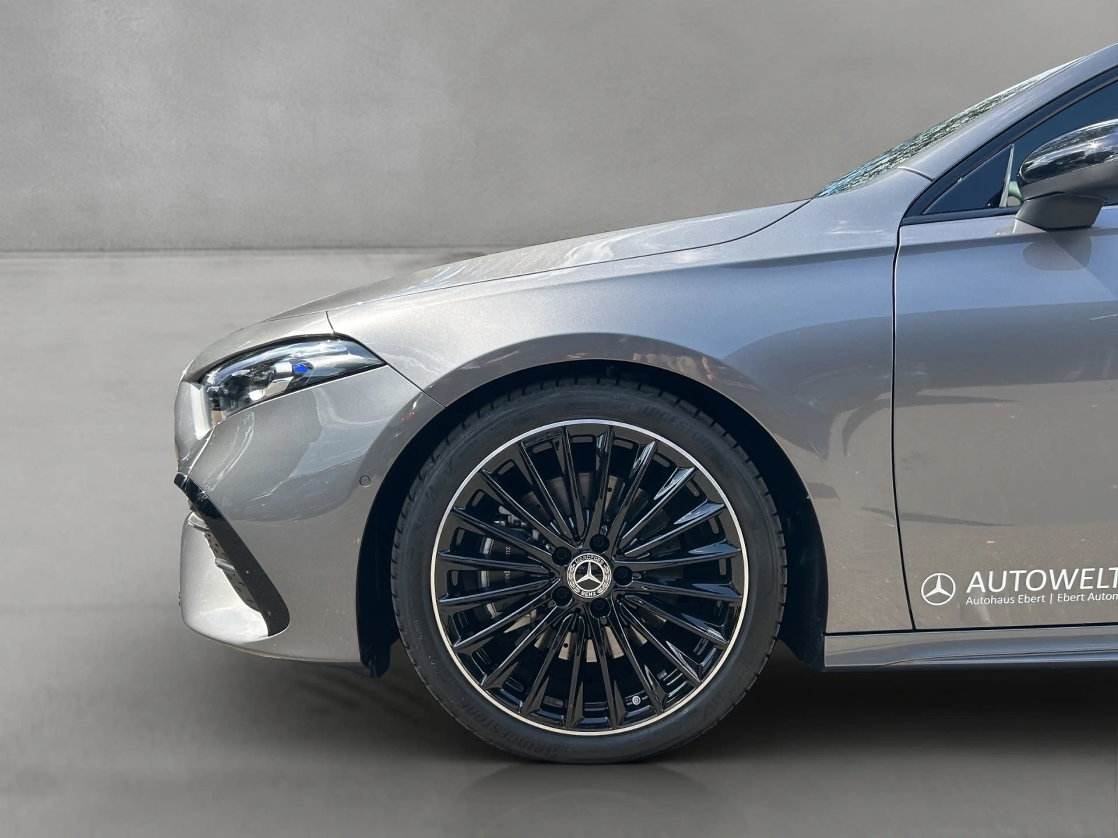 Mercedes-Benz A 220 d 4M AMG Pano Kamera Totwinkel Parktronic — photo 15