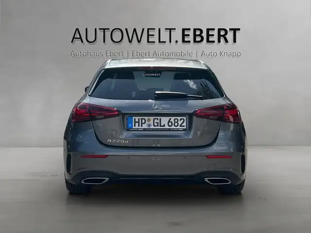 Mercedes-Benz A-Class view 4