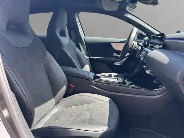 Mercedes-Benz A-Class view 8