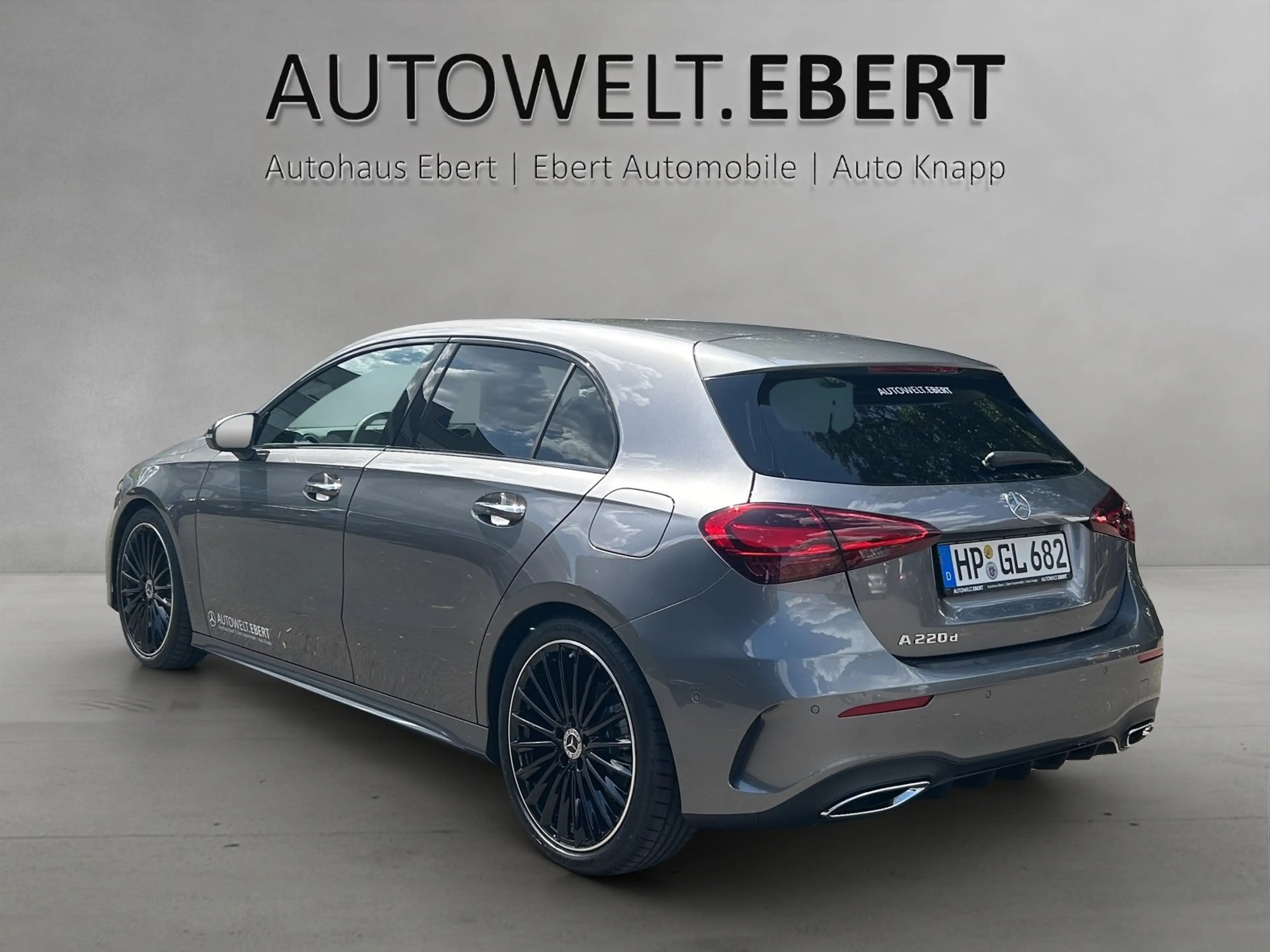 Mercedes-Benz A 220 d 4M AMG Pano Kamera Totwinkel Parktronic — photo 3