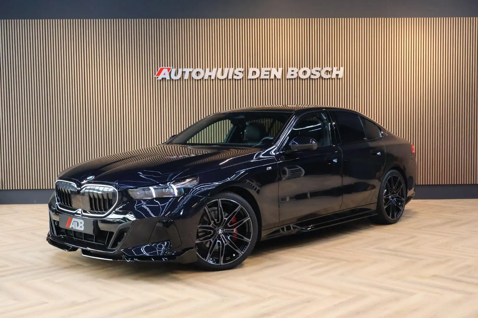 BMW 520 5-serie 520i High Executive M Sport Pro - Pano - C Nero - 1