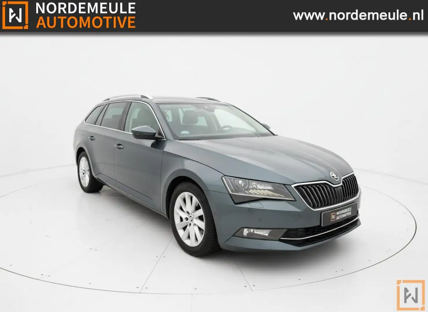Skoda Superb 1.6 TDI STYLE BNS, Xenon, Pano, ACC, Lane Gris - 1