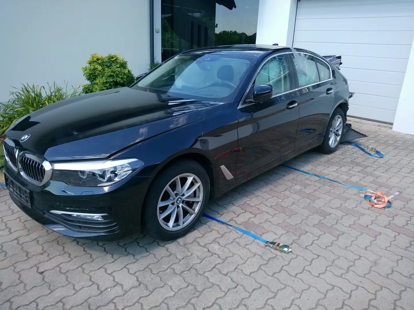 BMW 530 530i Aut. Schwarz - 2