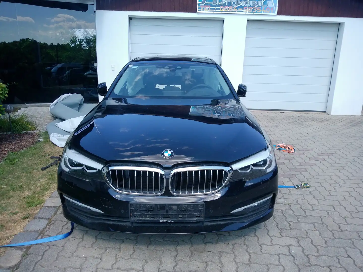 BMW 530 530i Aut. Schwarz - 1