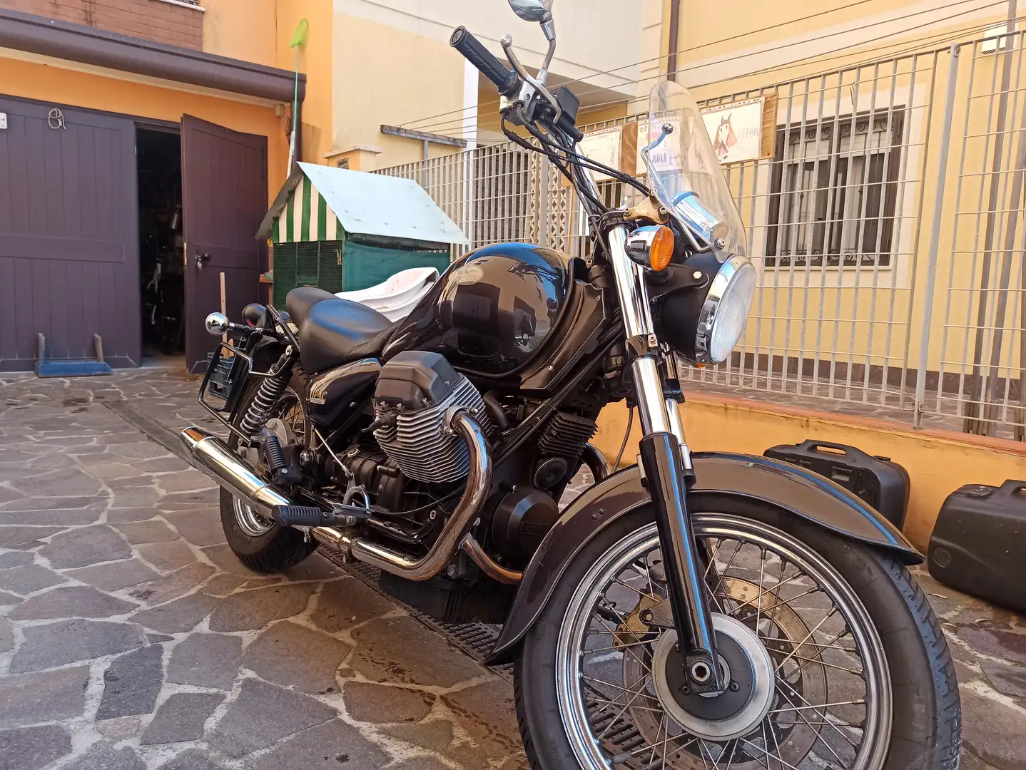 Moto Guzzi California 1100 Stone Gris - 2