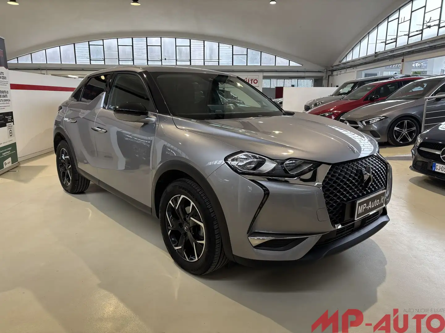 DS Automobiles DS 3 Crossback DS 3 Crossback PureTech 100 Argent - 2