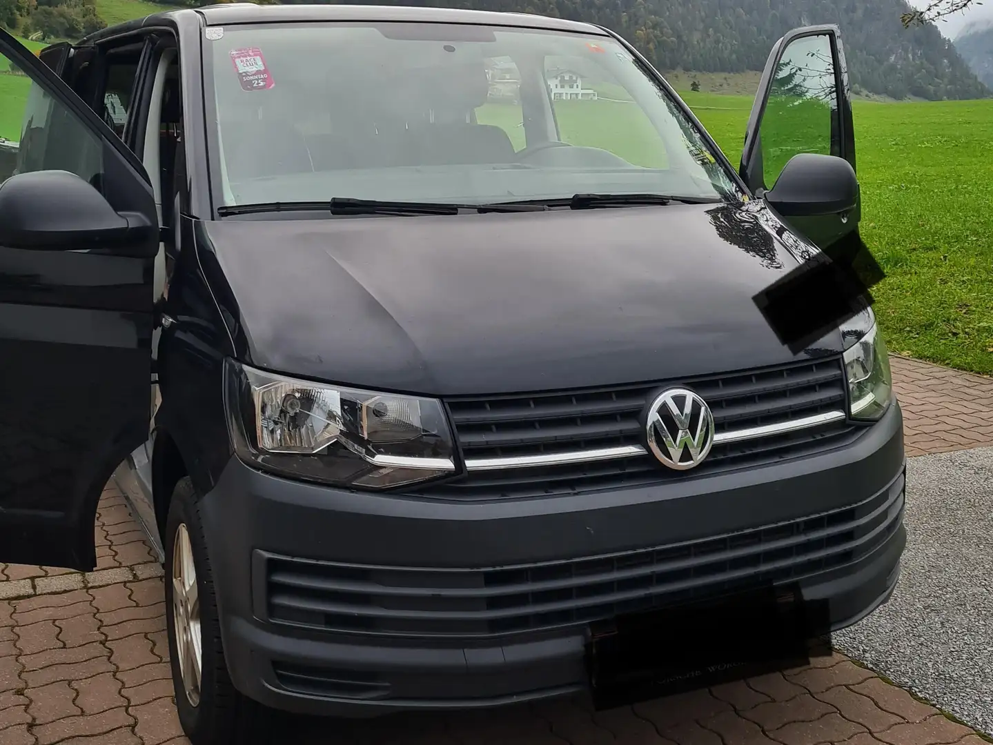 Volkswagen T6 Kombi Kombi KR MD 2,0 TDI BMT Schwarz - 1