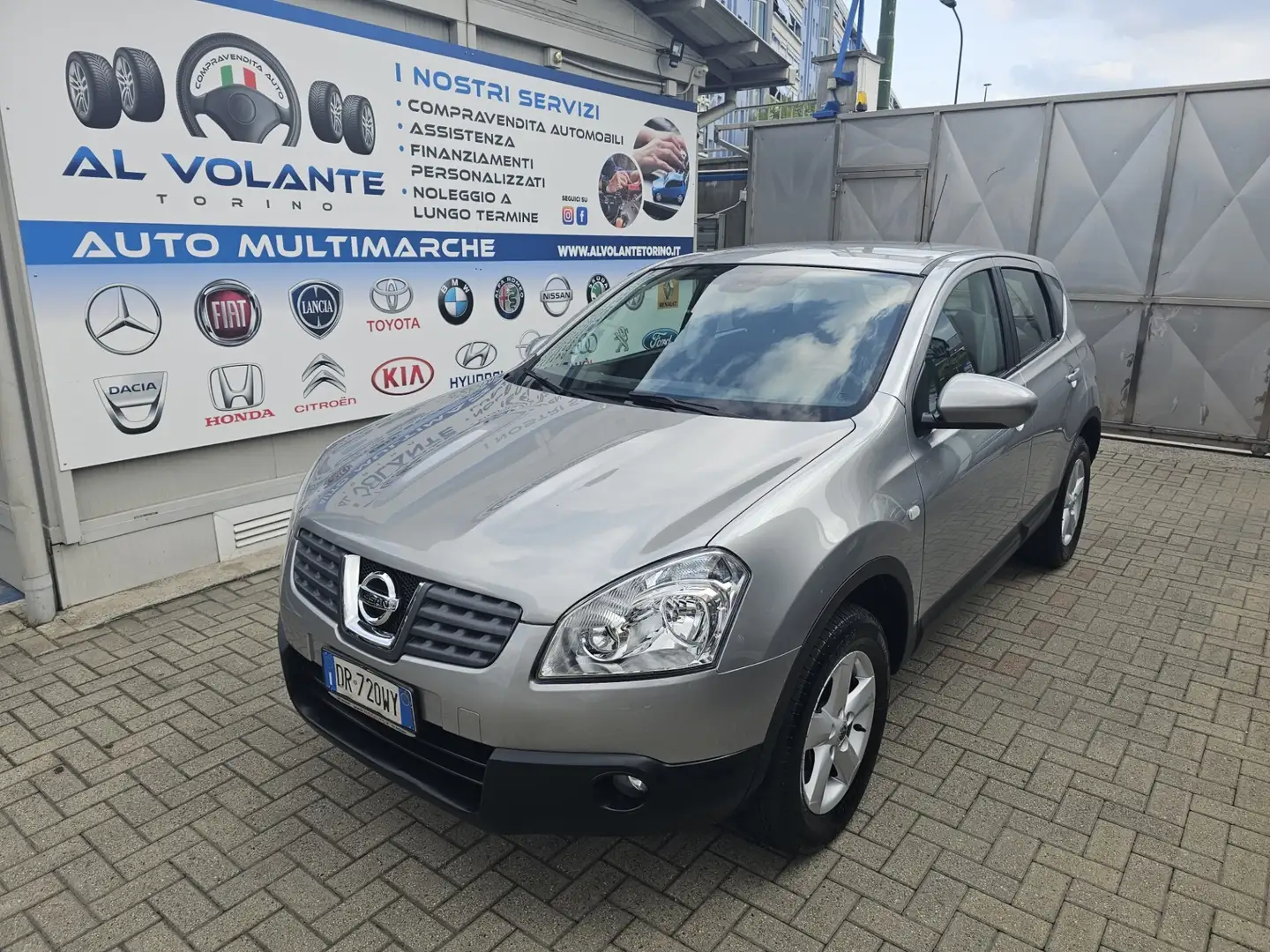 Nissan Qashqai 1.6 16V Visia Argento - 1