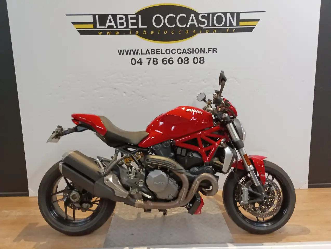 Ducati Monster 1200