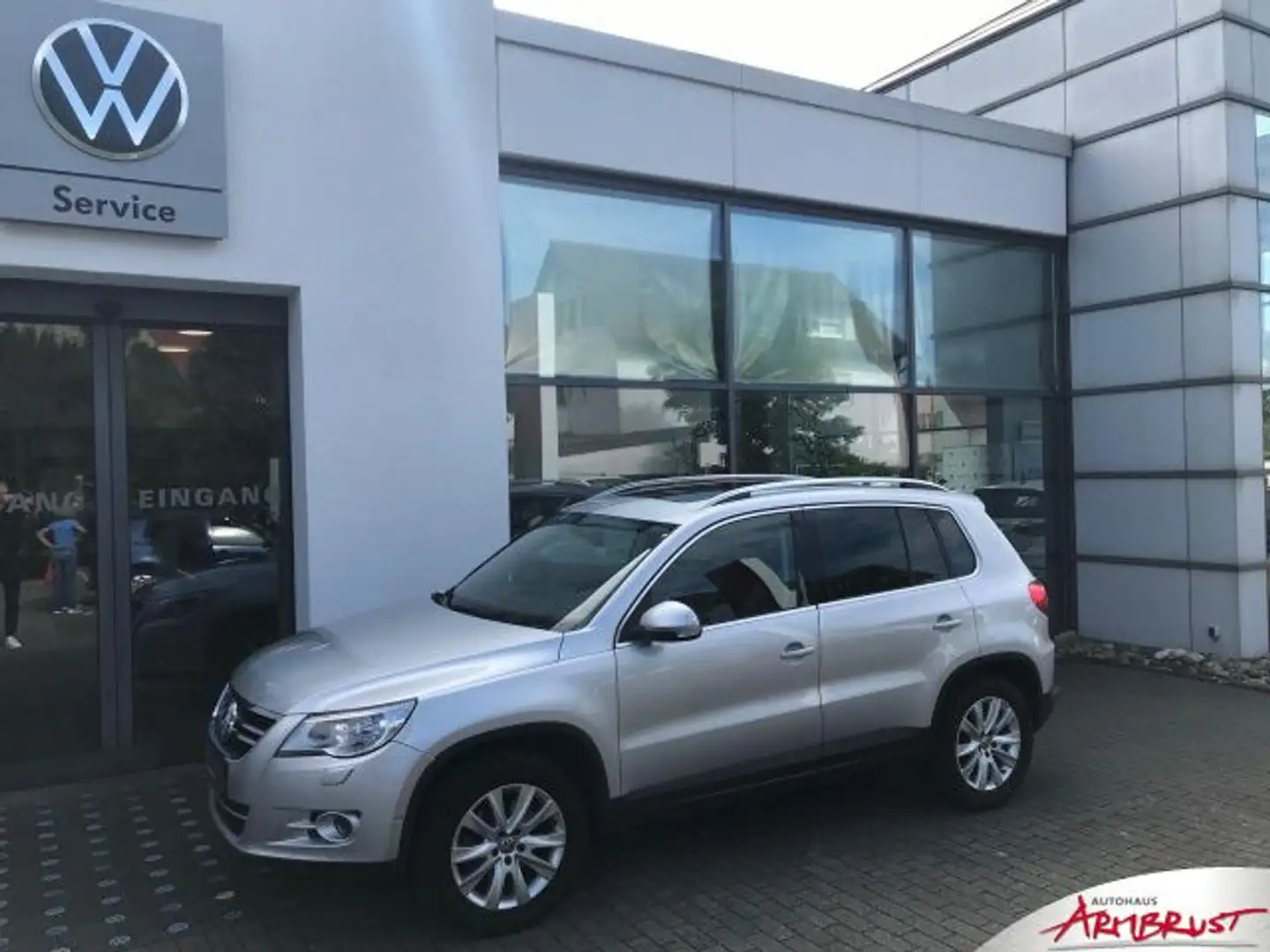 Volkswagen Tiguan 2.0 Sport 4 Motion 125 KW TSI DSG Klima Zilver - 2
