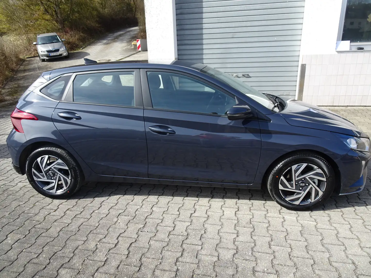 Hyundai i20 1.0 T-GDI Automatik -Navi- Sitzheiz- PDC hi-Alu Szary - 2