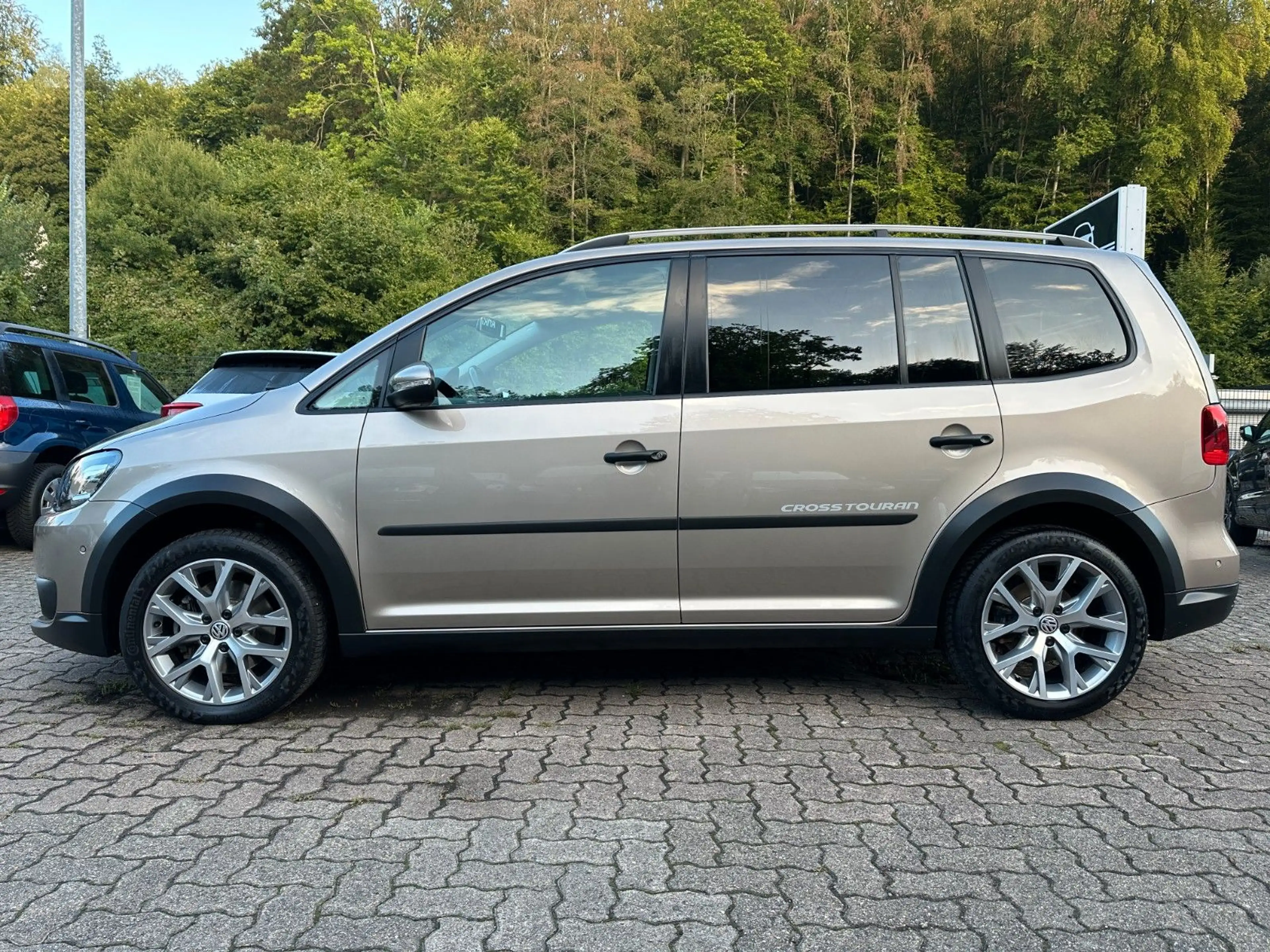 Volkswagen Touran CrossTouran 1.HAND AHK SHZ RFK PDC — photo 8