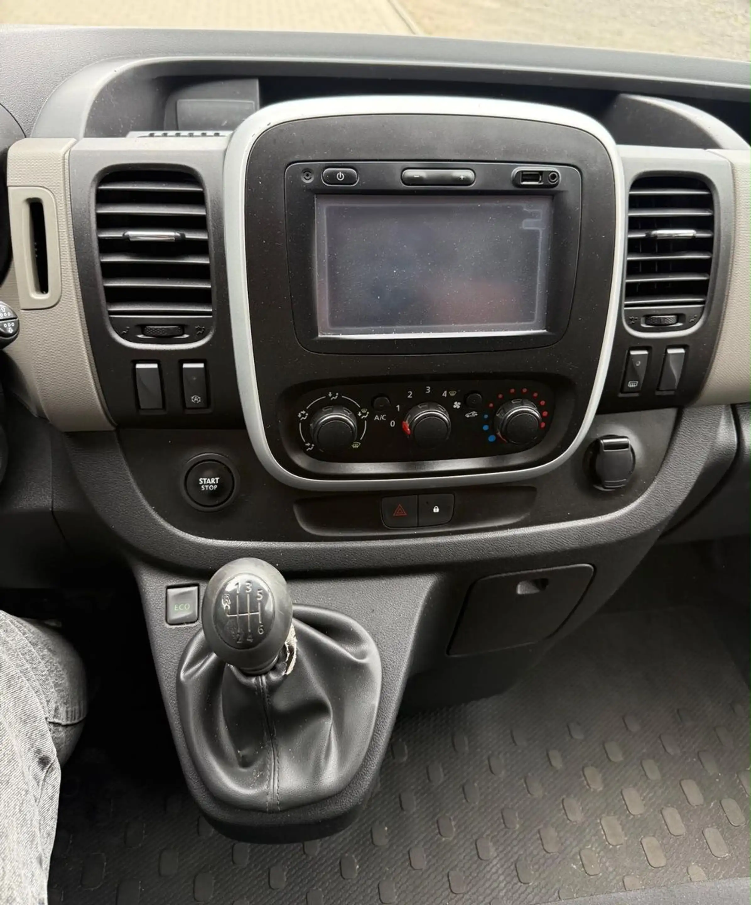 Renault Trafic Kasten L1H1 2,9t Komfort AHK Klima Navi — photo 12