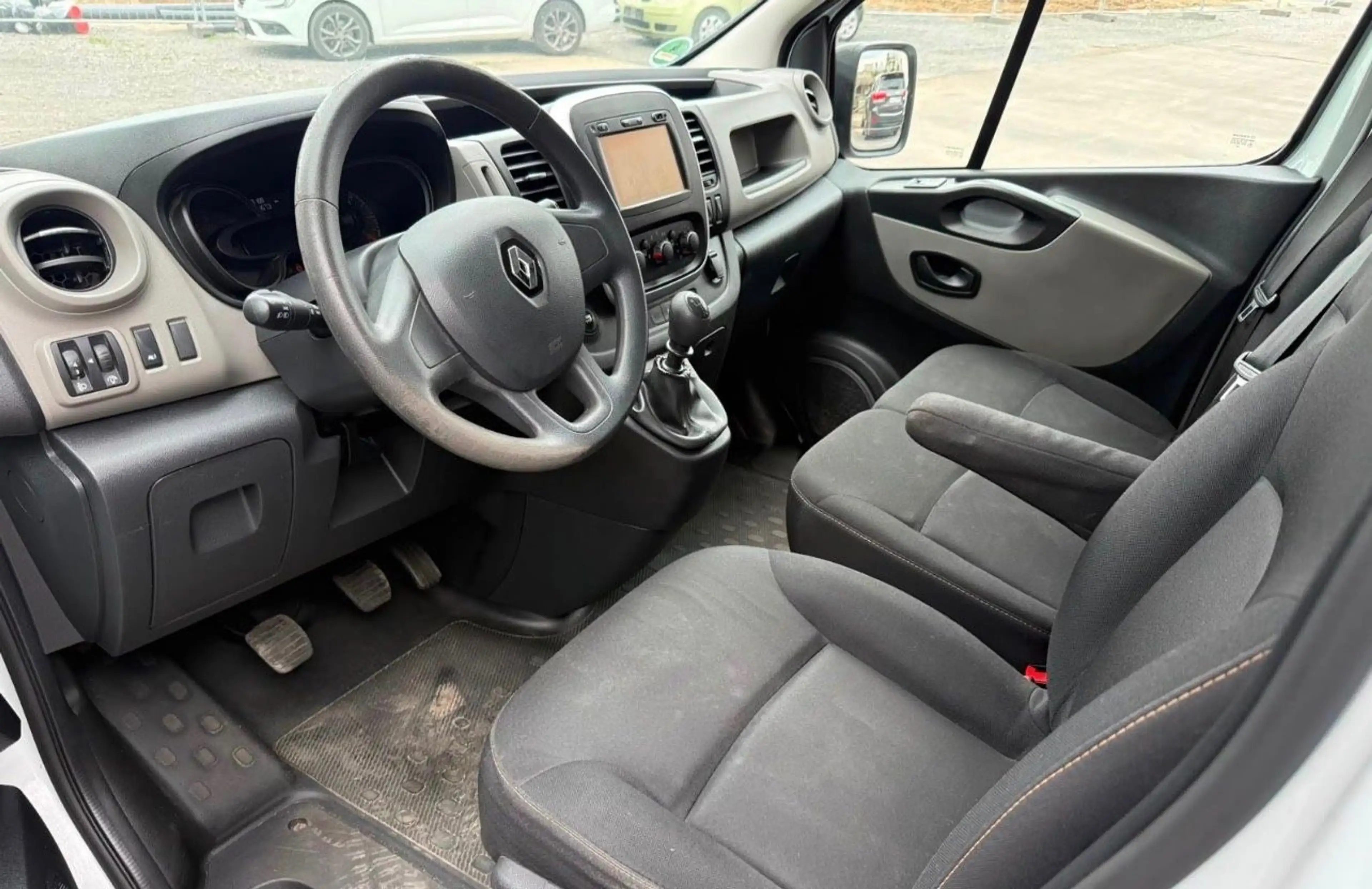 Renault Trafic Kasten L1H1 2,9t Komfort AHK Klima Navi — photo 9