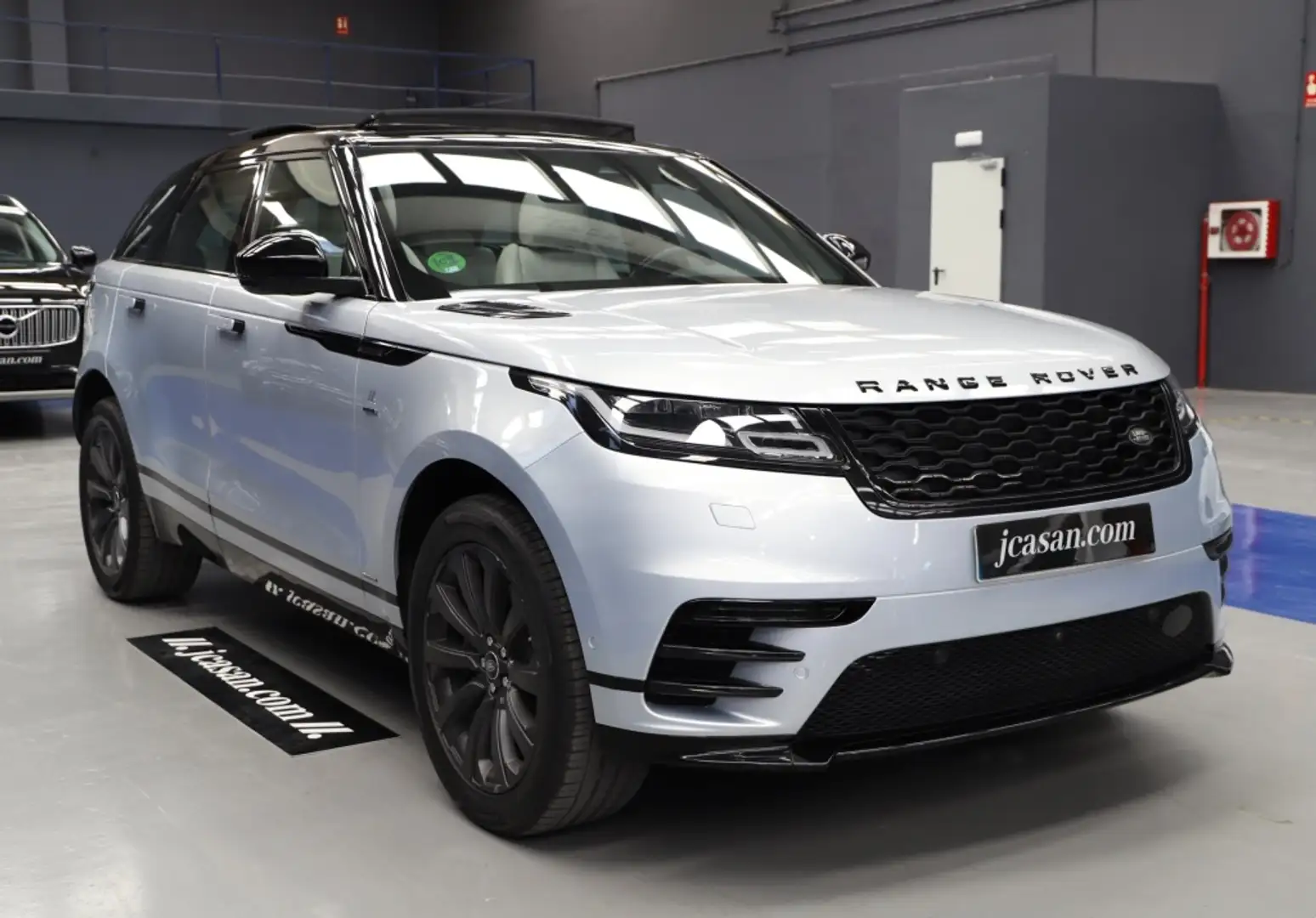 Land Rover Range Rover Velar 2.0 R-Dynamic Base 4WD Aut. 250 Gris - 2