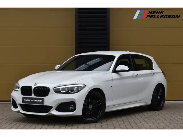 BMW 118 1-serie 118i Executive * M-Sportpakket * Dealerond