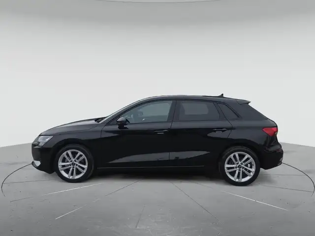Audi A3 view 6