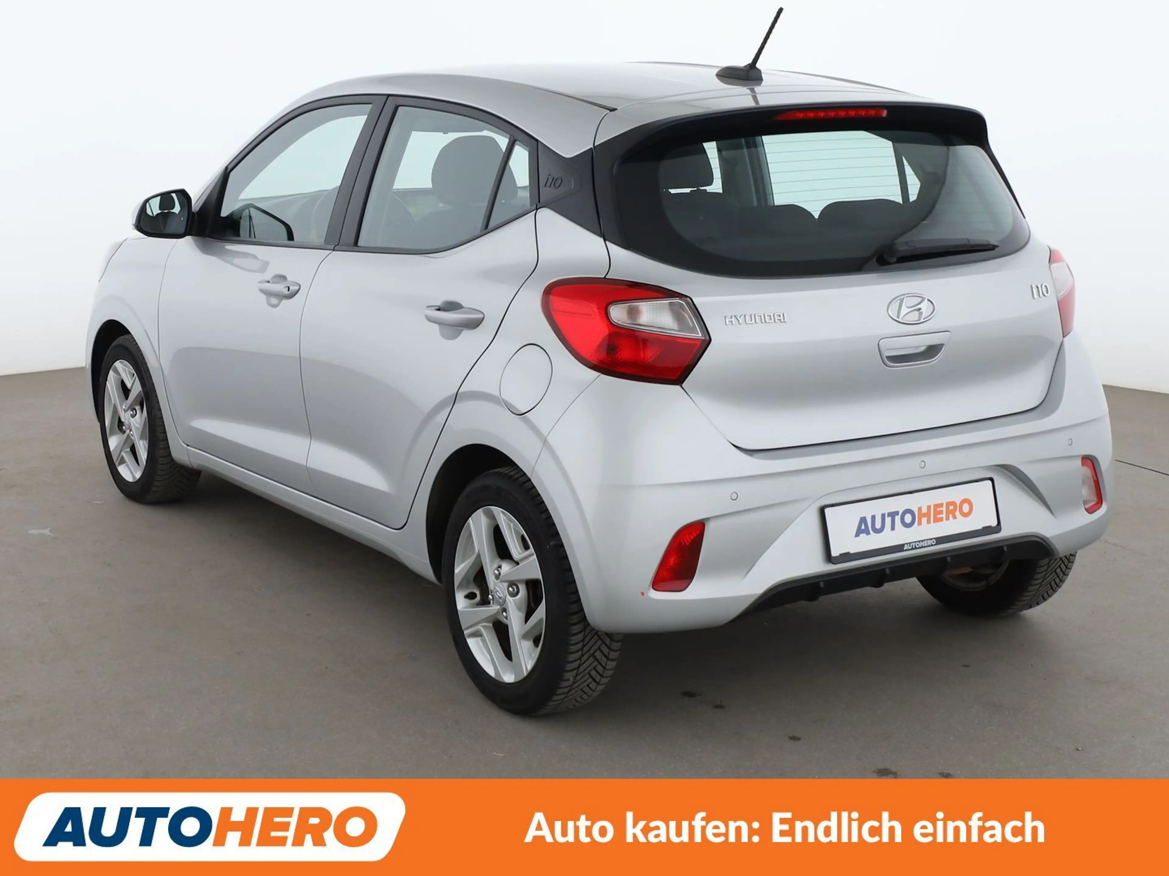 Hyundai i10 1.2 Trend Aut*PDC*SHZ*KLIMA*GARANTIE* — photo 4
