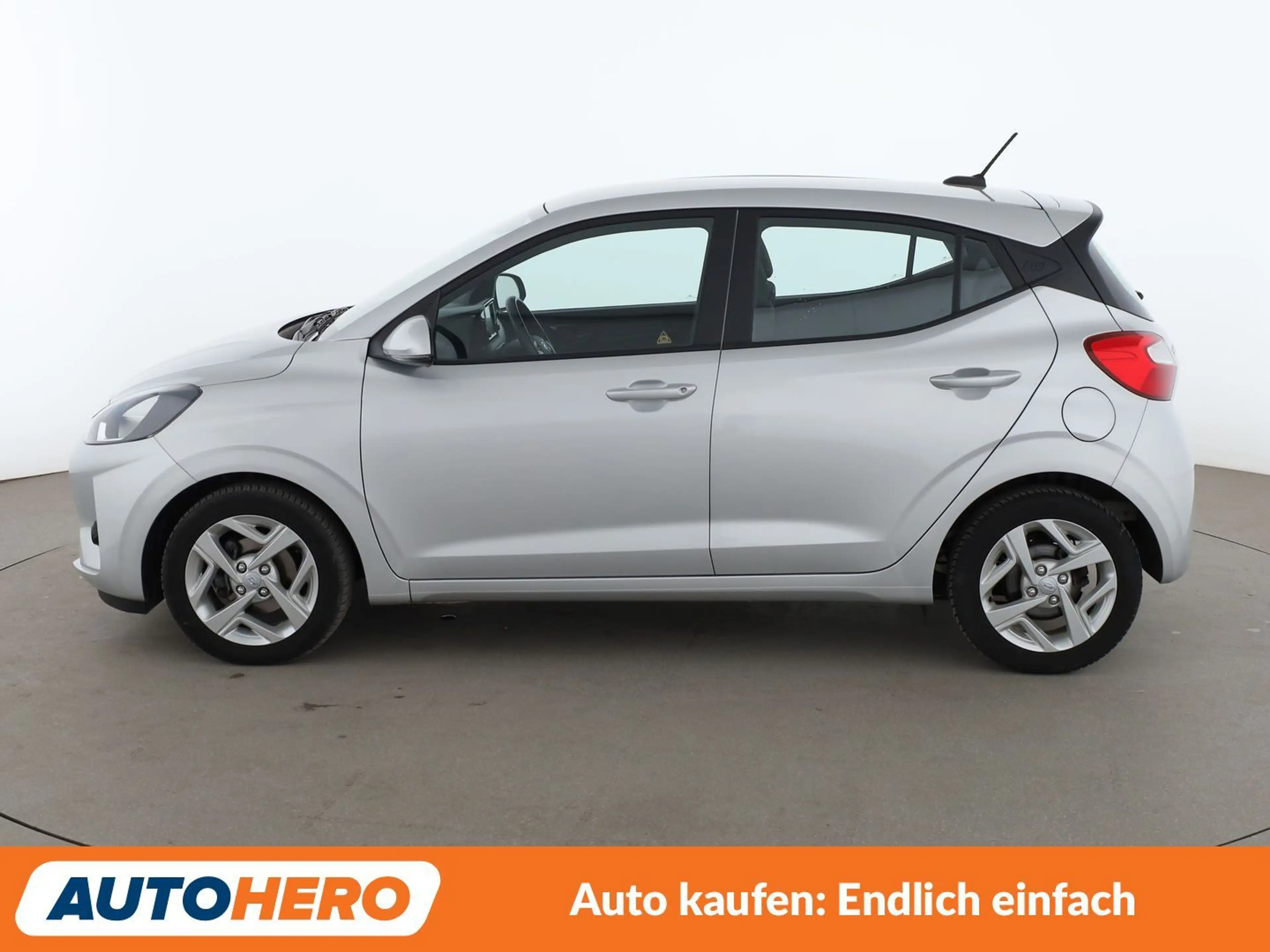 Hyundai i10 1.2 Trend Aut*PDC*SHZ*KLIMA*GARANTIE* — photo 3