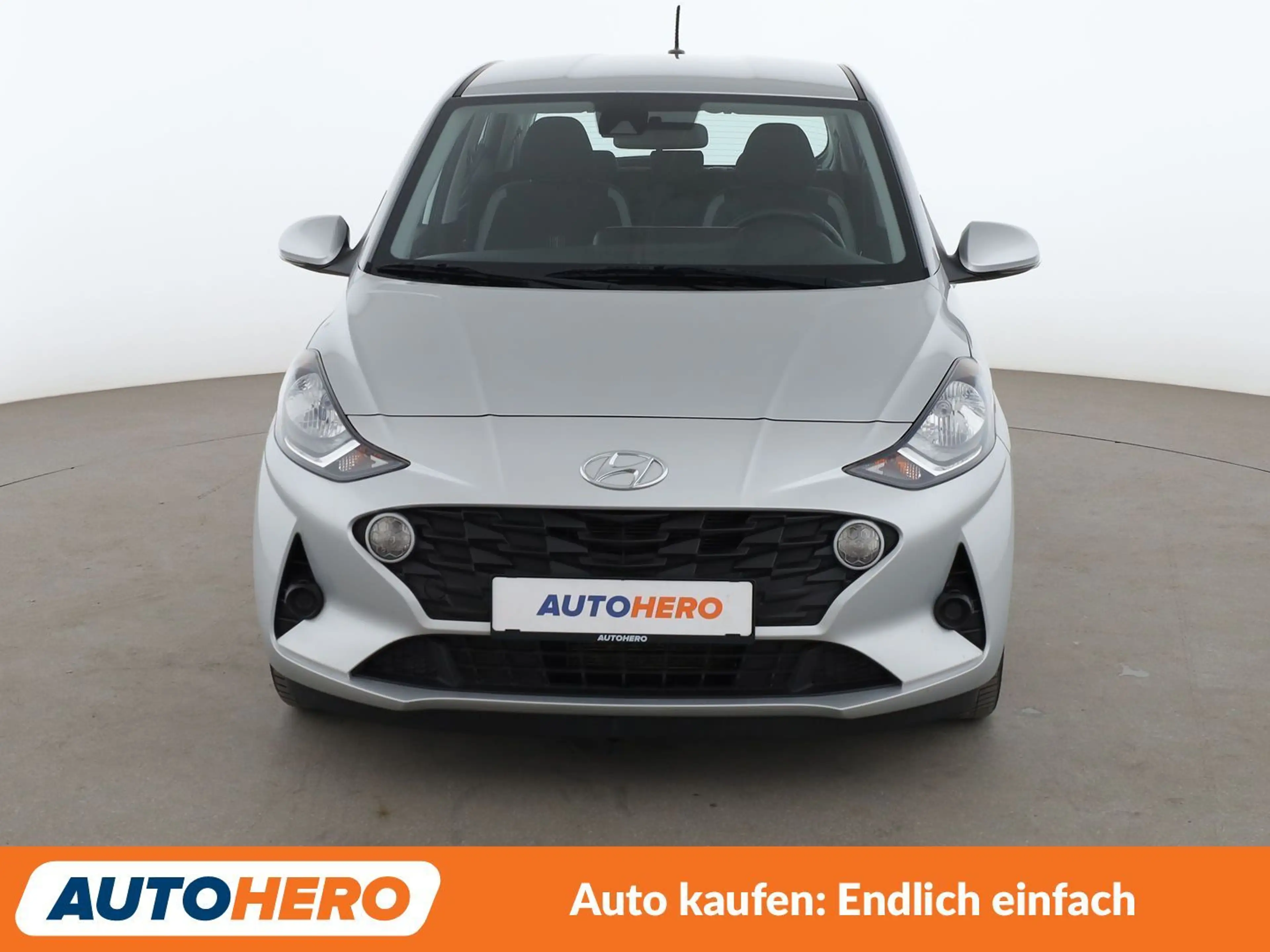 Hyundai i10 1.2 Trend Aut*PDC*SHZ*KLIMA*GARANTIE* — photo 9