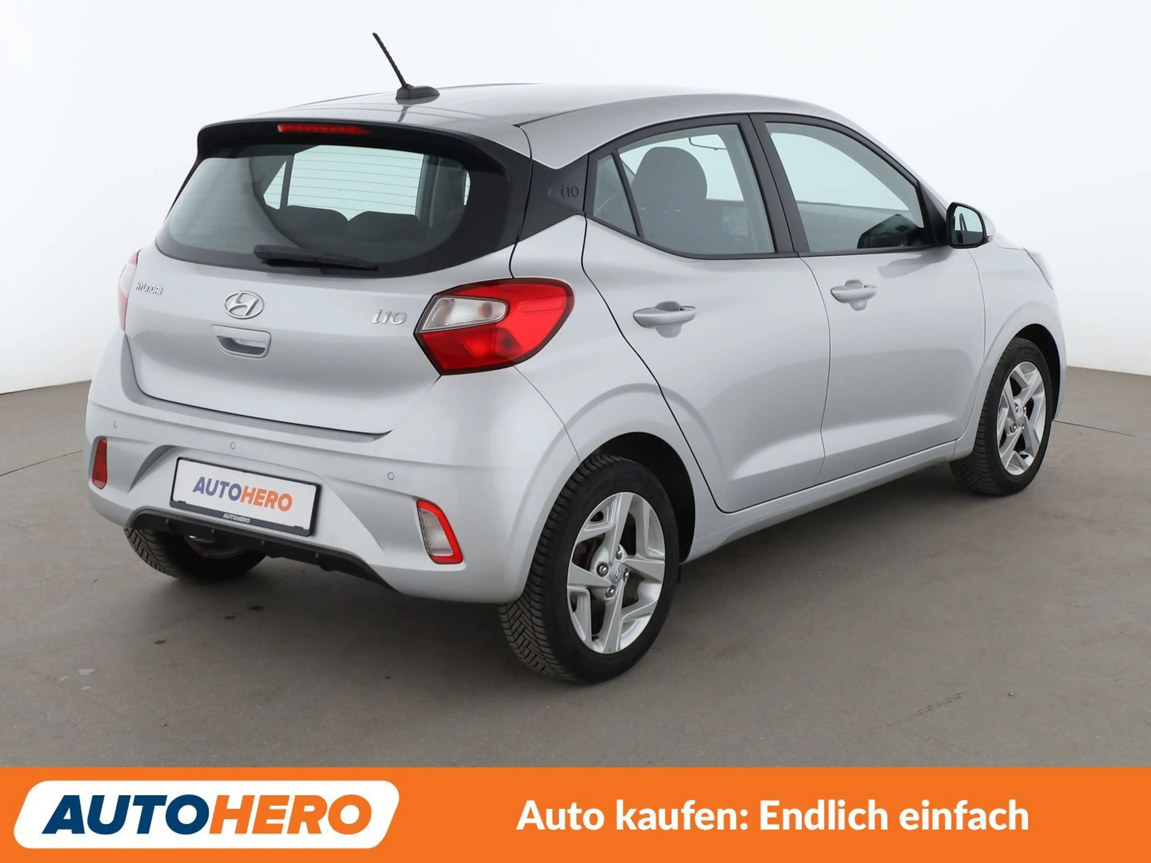 Hyundai i10 1.2 Trend Aut*PDC*SHZ*KLIMA*GARANTIE* — photo 6