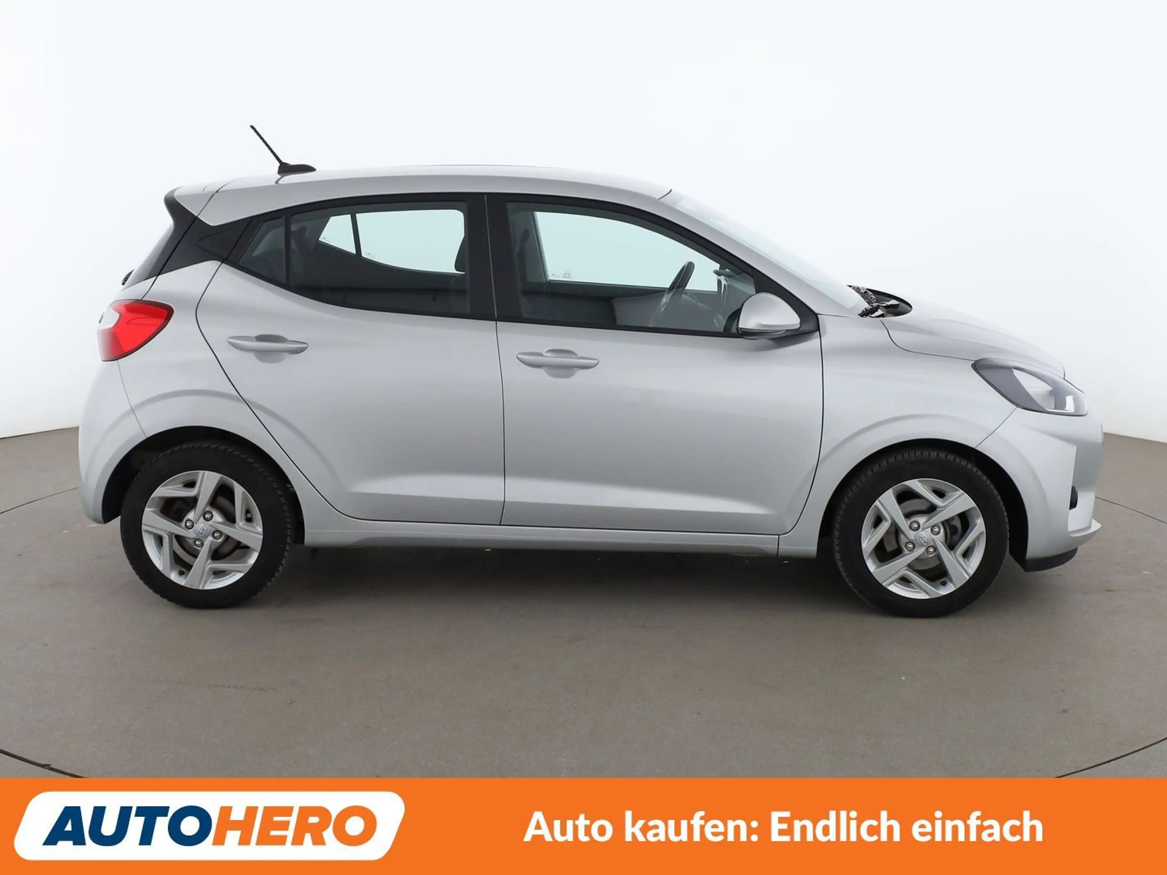 Hyundai i10 1.2 Trend Aut*PDC*SHZ*KLIMA*GARANTIE* — photo 7
