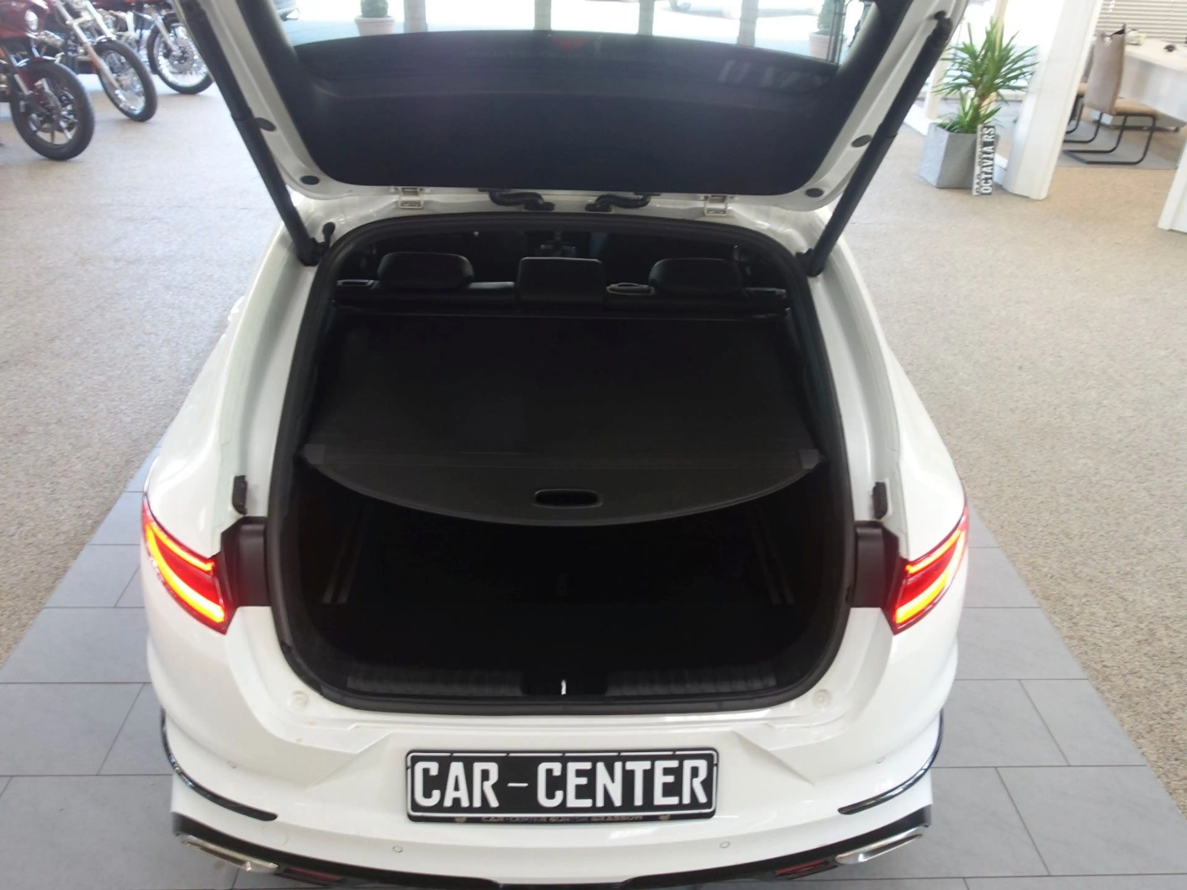 Kia ProCeed / pro_cee'd ProCeed GT DCT; NAV/ PANO/ KAM/ GJR/ KEYL/ JBL.. — photo 8
