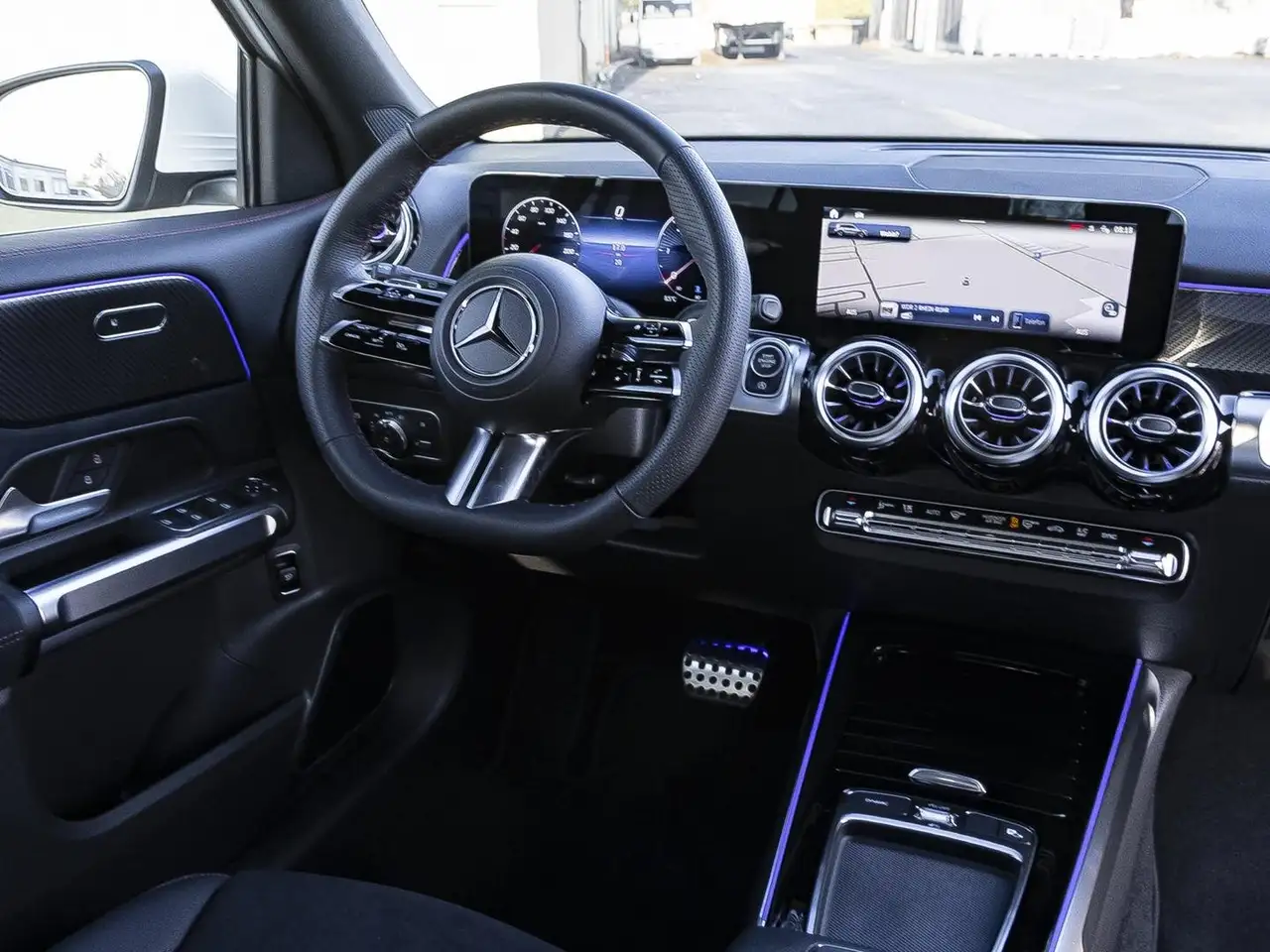 Mercedes-Benz GLB 220 d 4M AMG Distronic Multibeam 360°-K. AHK 8