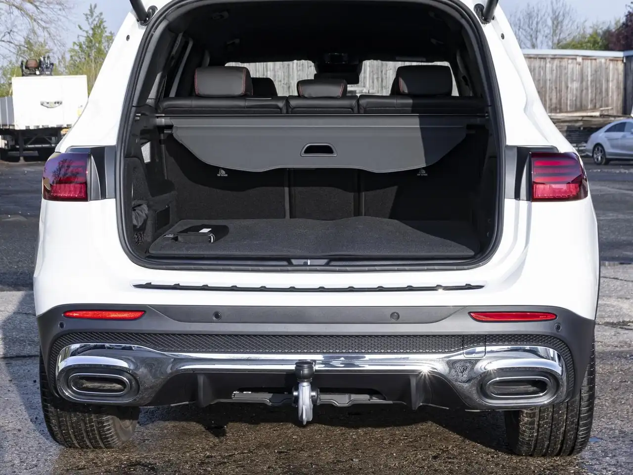 Mercedes-Benz GLB 220 d 4M AMG Distronic Multibeam 360°-K. AHK 12