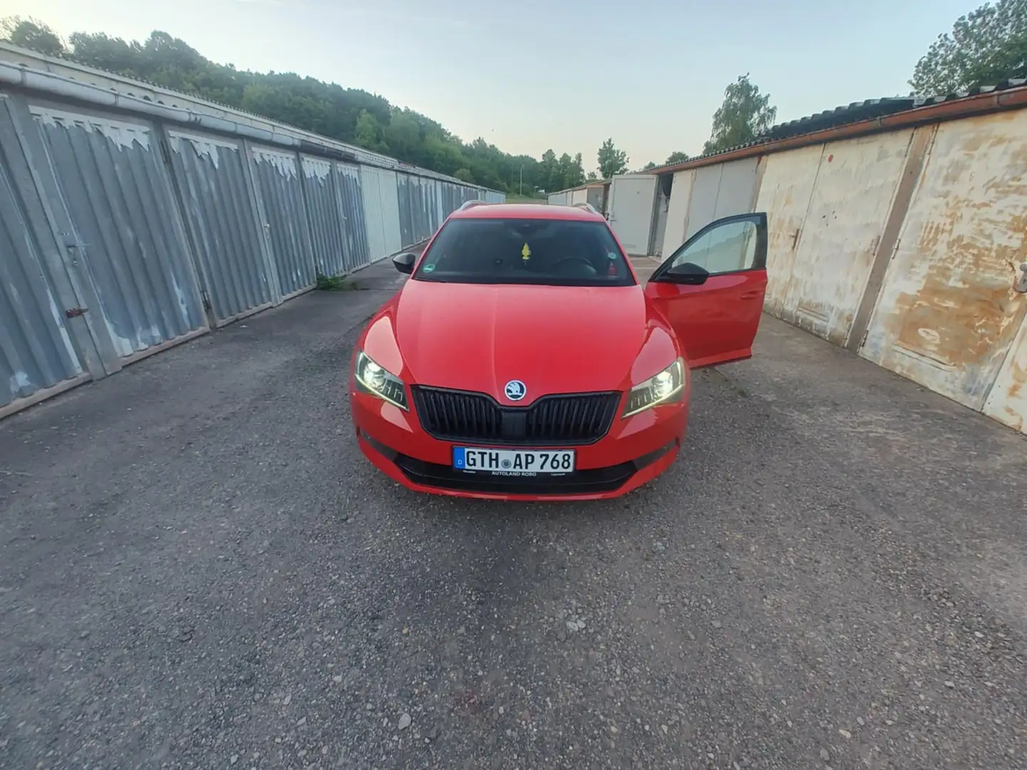 Skoda Superb Superb Combi 1.4 TSI ACT SportLine Rot - 2