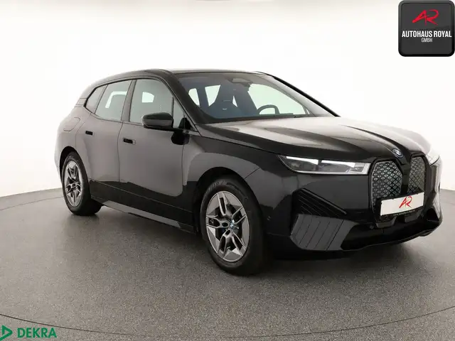 BMW Ix view 7