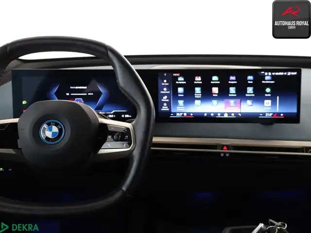 BMW Ix view 12