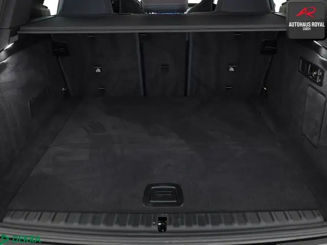 BMW Ix view 26