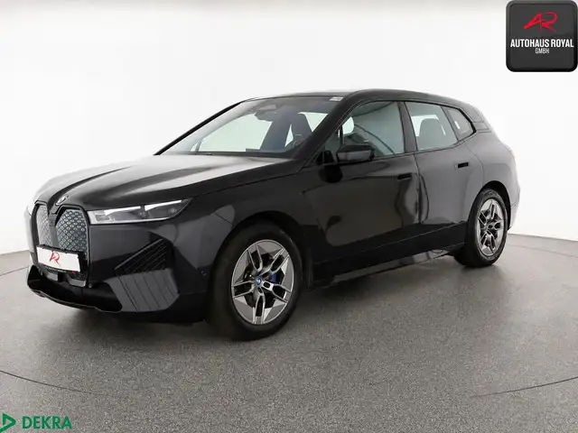 2023 BMW Ix in Black for sale