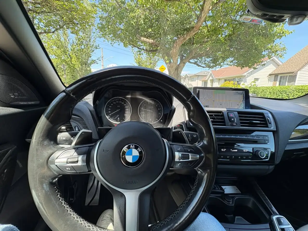 BMW 2 Series снимка BMW 2 Series