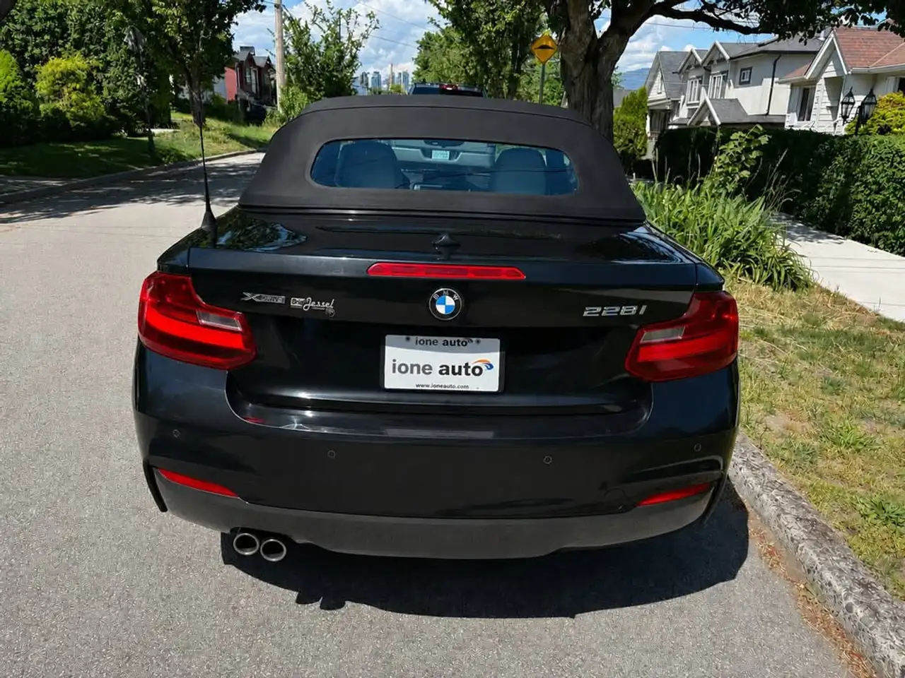 BMW 2 Series снимка BMW 2 Series