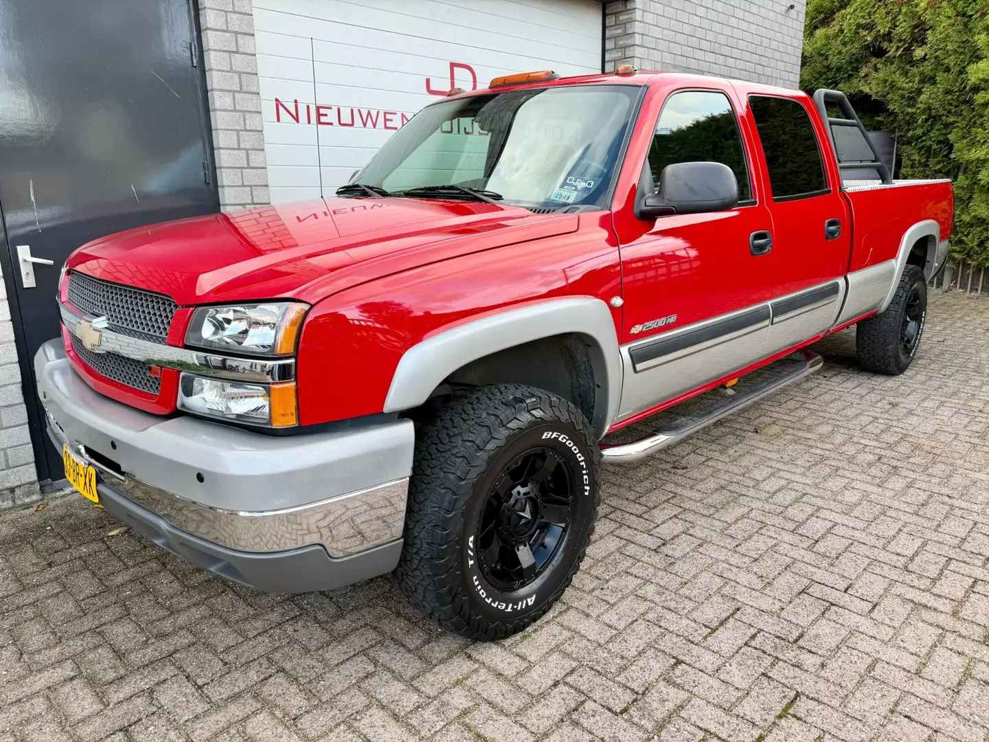 Chevrolet Silverado 2500 6.0 V8, clean title, 91.331km, youngtimer! Rot - 1