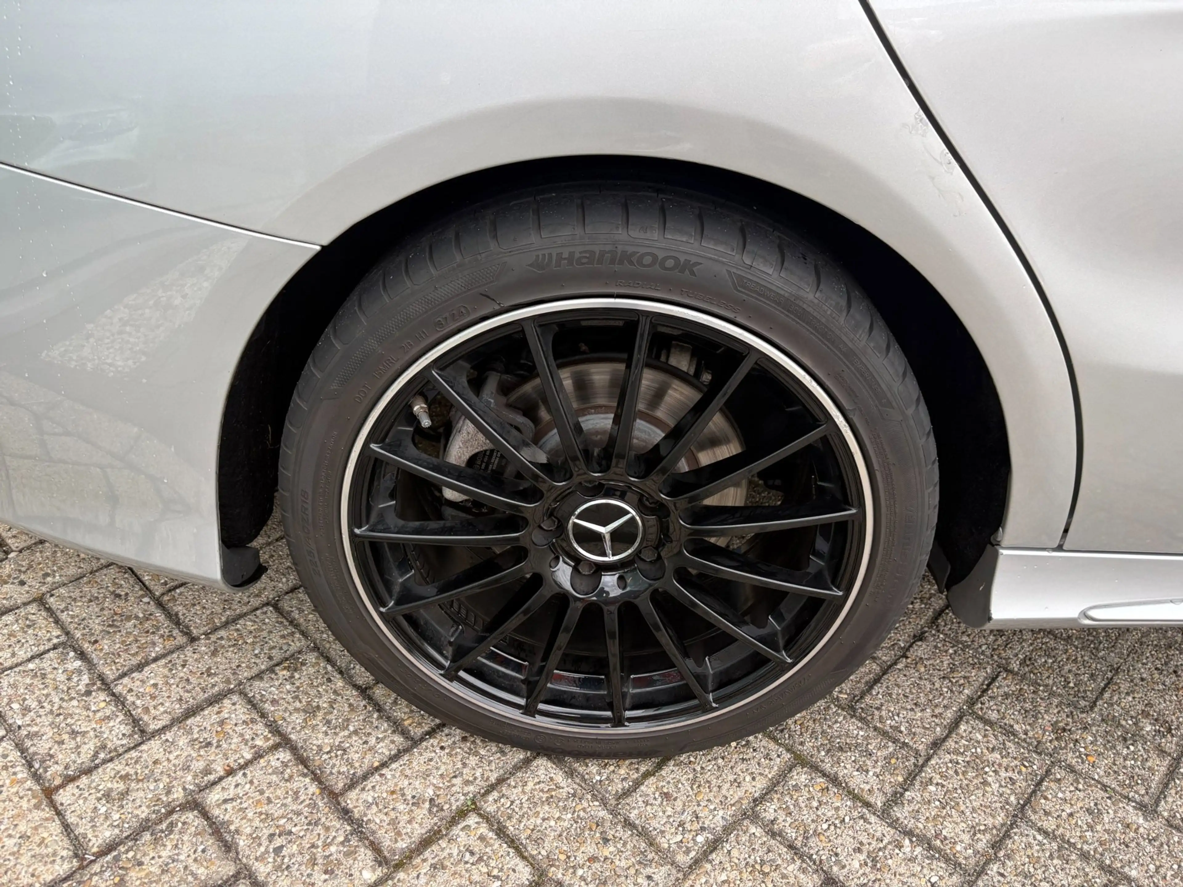 Mercedes-Benz CLA 180 Shooting Brake OrangeArt Edition — photo 24