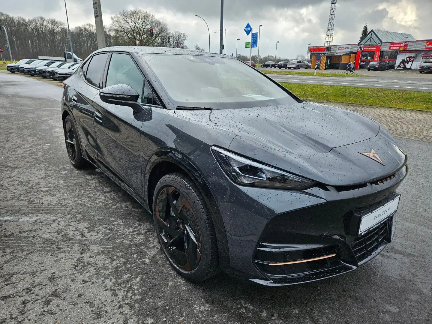 CUPRA Tavascan 210 kW Endurance *ADRENALIN* Grau - 2